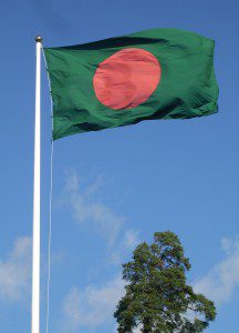 Flag_of_Bangladesh_and_tree